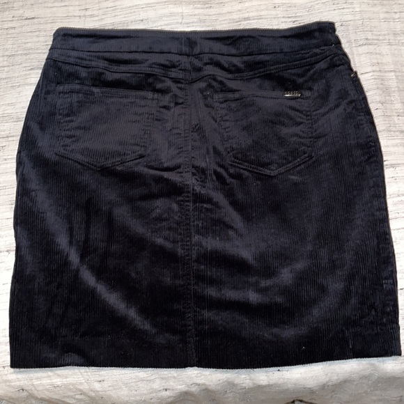 Womens black skirt - Picture 2 of 2